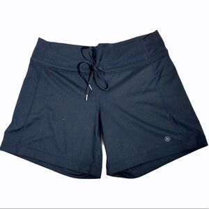 Adrienne Vittadini Women's Shorts Black Small